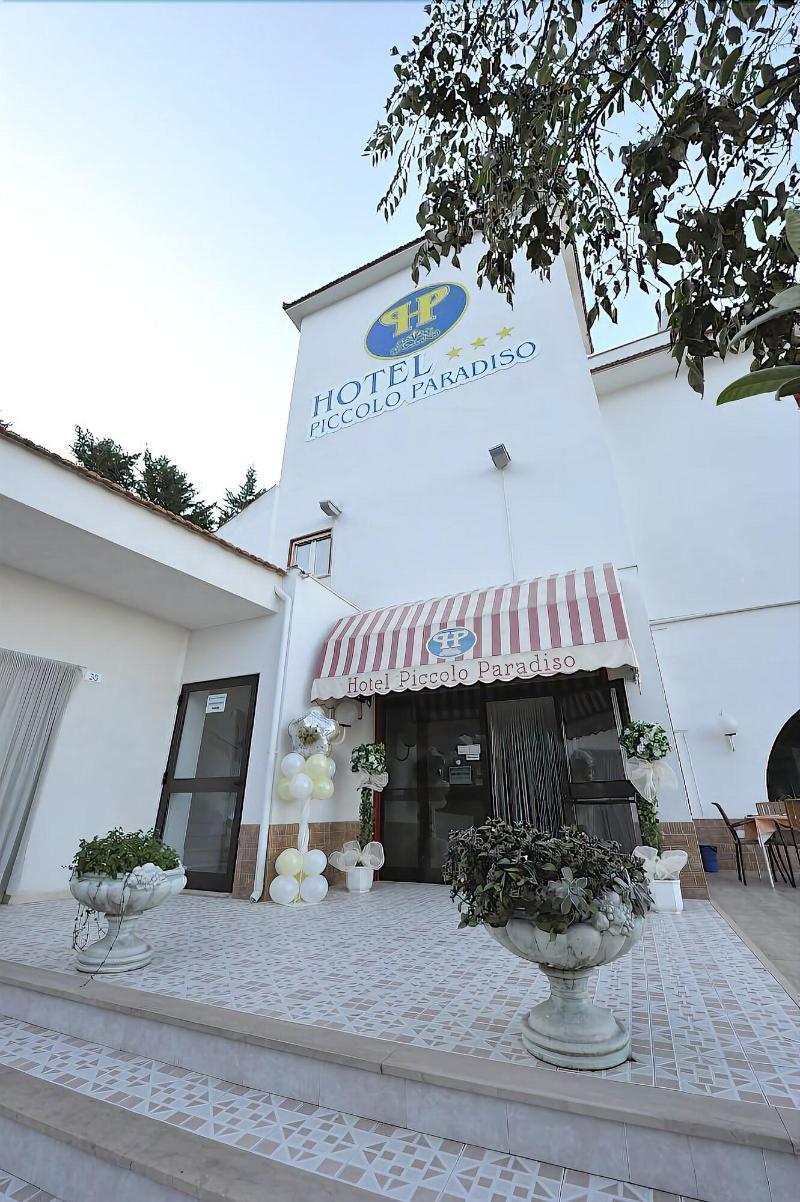 Hotel Piccolo Paradiso بيسْكيتْشّي المظهر الخارجي الصورة