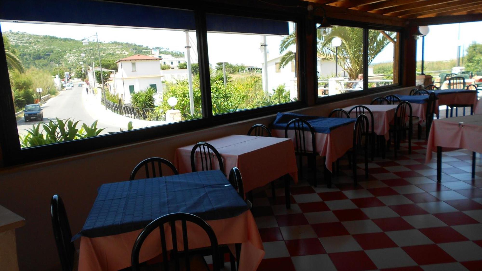 Hotel Piccolo Paradiso بيسْكيتْشّي المظهر الخارجي الصورة