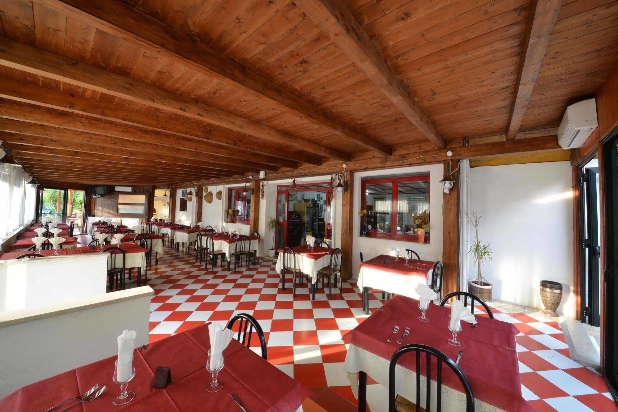 Hotel Piccolo Paradiso بيسْكيتْشّي المظهر الخارجي الصورة