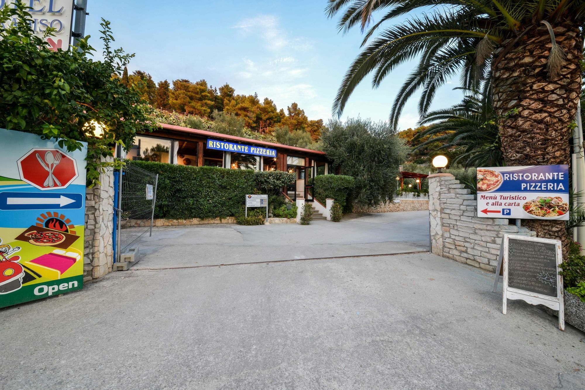 Hotel Piccolo Paradiso بيسْكيتْشّي المظهر الخارجي الصورة